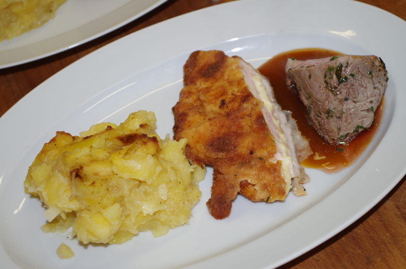 fish, 4K, wellbeing, serving size, sauce, fried, food and drink, plate, food, animal, ready-to-eat, table, temptation, pork, indoors, serving, healthy eating
