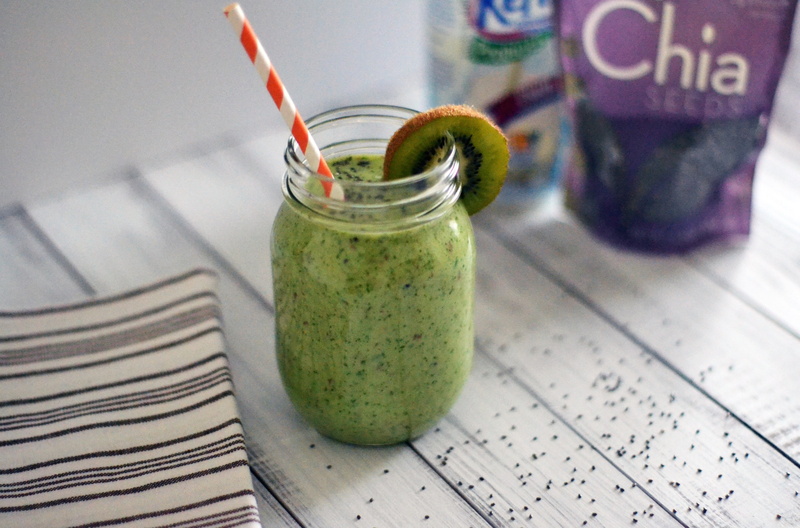 indoors, vegetable, freshness, drinking straw, smoothie, close-up, food and drink, glass, focus on foreground, straw, wellbeing, food, smoothies 4k background pic