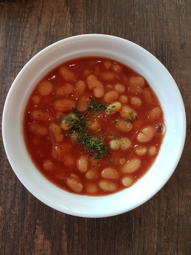 food, temptation, directly above, 4K, meal, vegetable soup, bean, soup, sausage, bread, toast, morning, no people, british, crockery, wood - material
