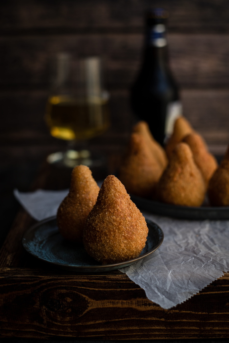 snack, baked, close-up, brown, no people, food styling, wood - material, pears, food photography, sweet, 5K, food, food and drink, indoors, container