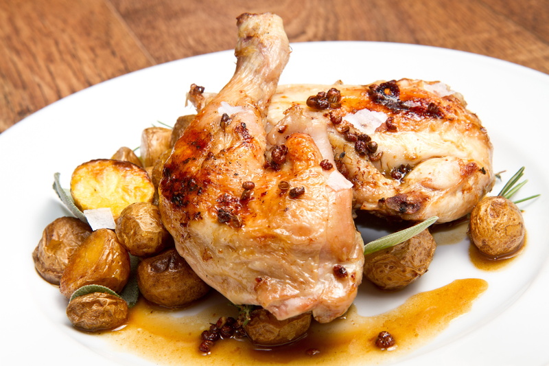 chicken, vegetable, close-up, grilled, serving size, dressing, indoors, refreshment, temptation, white Meat, chicken Meat, restaurant, dish, savory Sauce