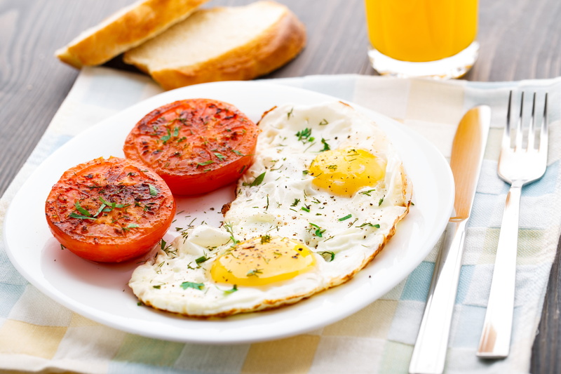 salad, bread, table Knife, fried, fork, indoors, organic, vegetable, meal, slice, knife, toasted Bread, rustic, ready-to-eat, dieting, close-up, sunny Side Up