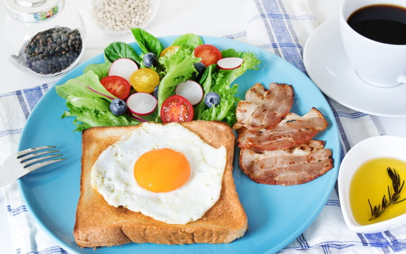 freshness, meal, 1080P, meat, sunny side up, bread, indoors, drink, food and drink, wellbeing, fried, vegetable, egg yolk, table, plate, Breakfast, fruit