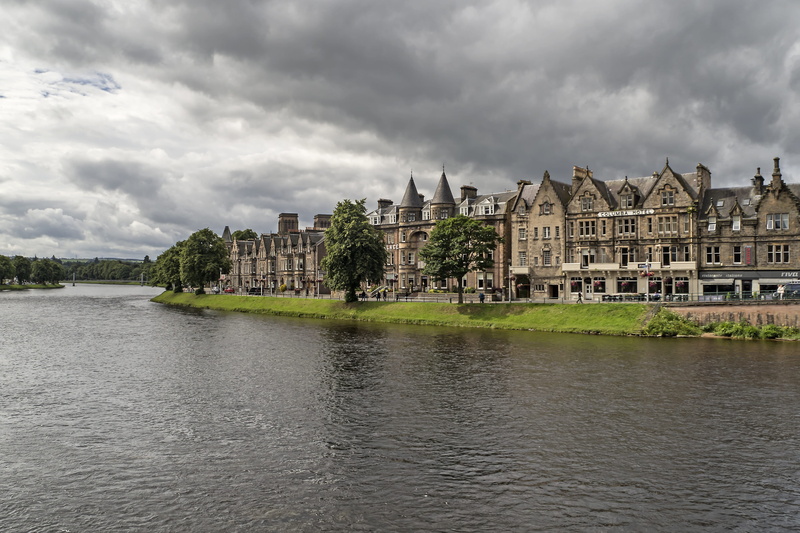 cityscape, overcast, homes, houses, cloud - sky, the past, body, water, ness, inverness, government, 4K, row of houses, architecture, gray, scotland, outdoors