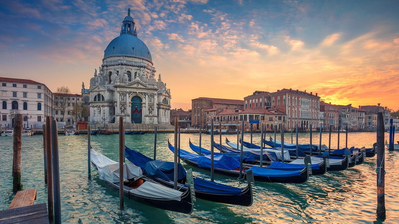 boat, no people, religion, transportation, santa maria della salute, moored, building, morning, architecture, building exterior, channel, sky, cityscape