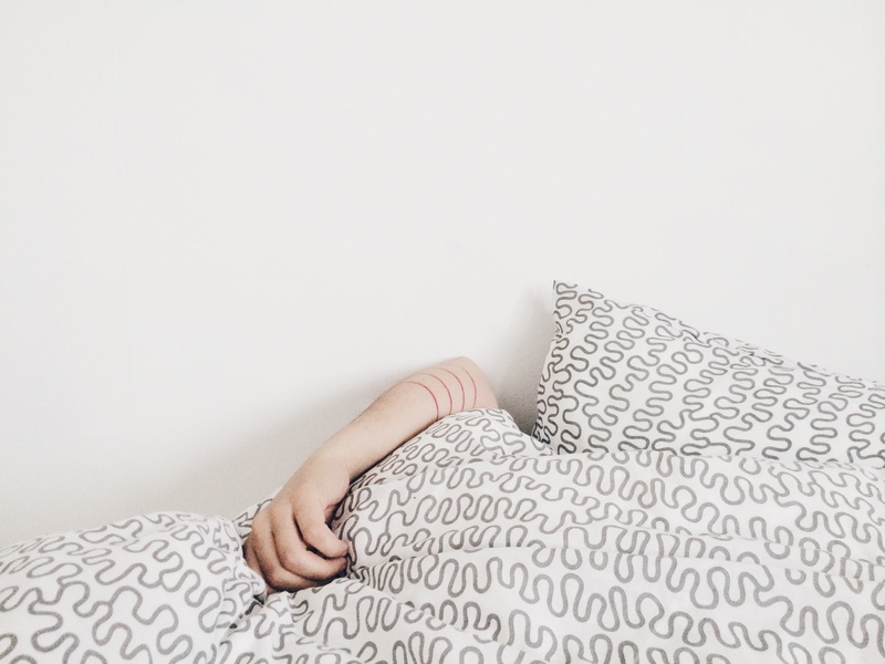 matress, morning, body part, women, copy space, white background, paper, people, hand, text, human limb, one Person, bed, unrecognizable person, indoors