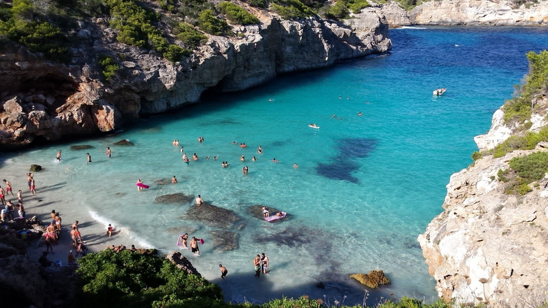 group of people, 1080P, rock formation, calo des moro, spain, mediterranean Sea, coastline, island, sea, travel, palma de majorca, land, summer, creek