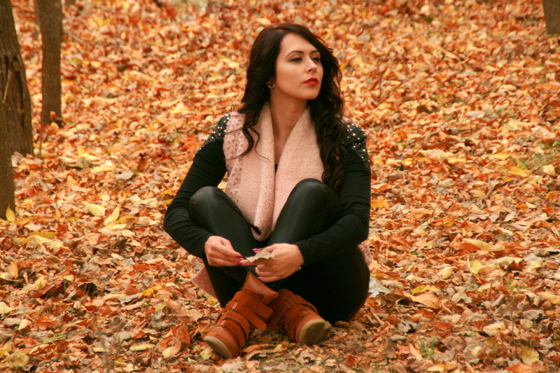 leaves, one woman only, women, clothing, daytime, adult, yellow, 4K, pants, young women, warm clothing, land, sleeve, day, outdoors, one person, leisure activity