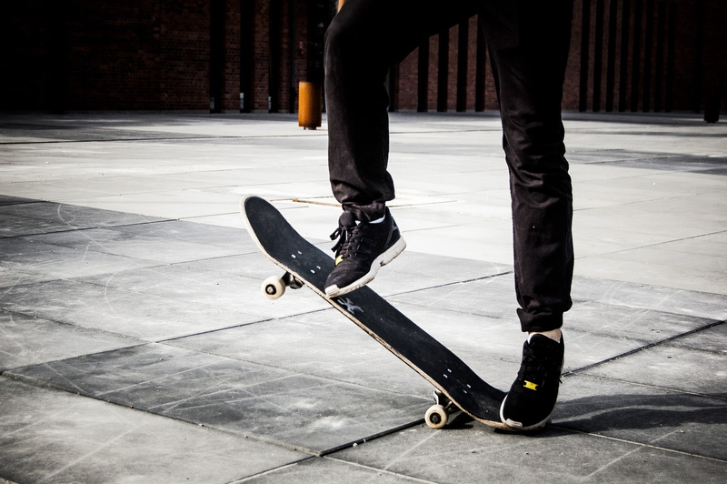 chrome, balance, sneakers, leisure activity, skill, model, men, human foot, adult, body part, floor, wall, lifestyles, skateboarding, human, unrecognizable person
