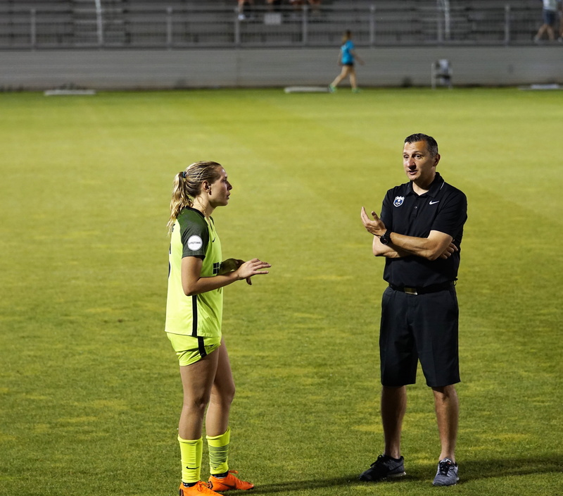 nwsl, united states, playing, men, mid adult men, grass, shorts, competition, sports clothing, 4K, allie long, soccer, adult, males, green color, standing