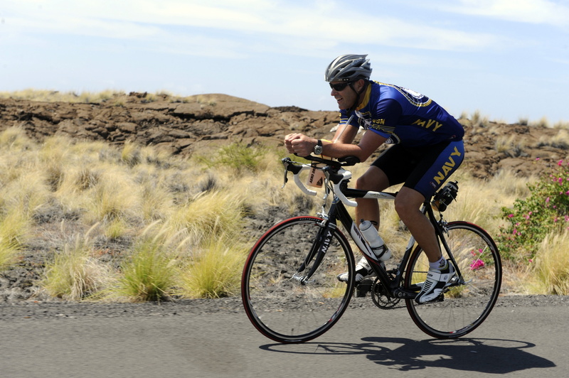 workout, competition, outdoors, ride, full length, male, cyclist, helmet, cycling, healthy lifestyle, leisure activity, real people, bicycle, man, rode