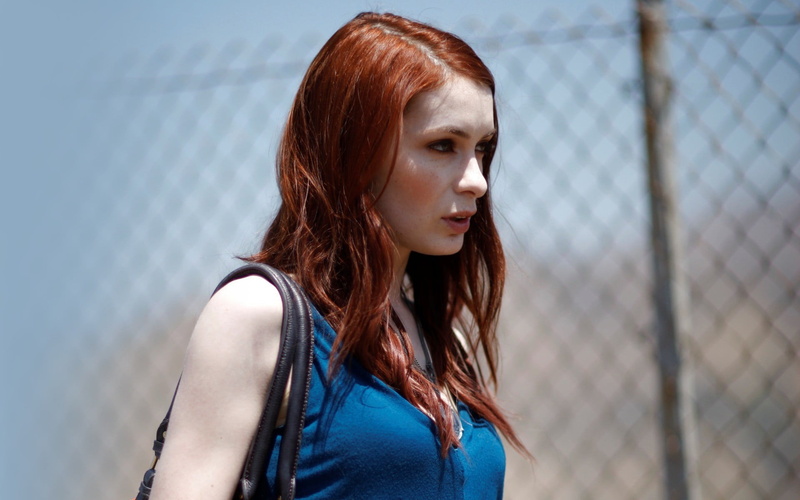 hair, outdoors, contemplation, Felicia Day, standing, young adult, portrait, hairstyle, headshot, redhead, women, real people, looking, 1080P, casual clothing