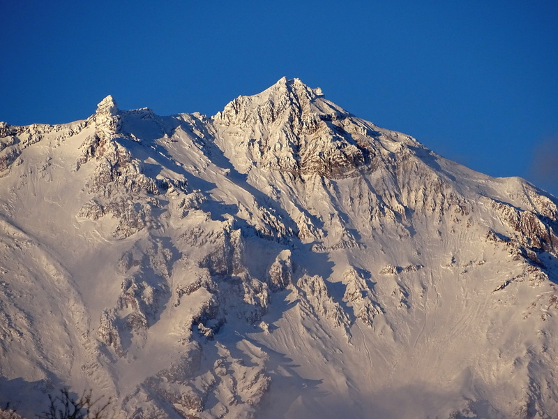 beauty in nature, mountain range, koryaksky volcano, snowy mountains, cold temperature, mountain peak, tranquil scene, journey, evening, top, toxins, white color