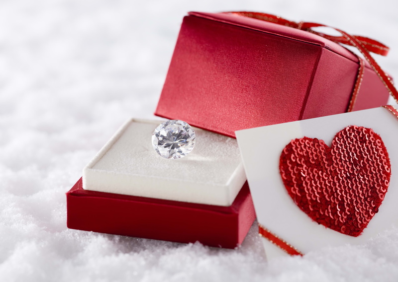 backgrounds, white background, single Object, valentines Day - Holiday, no People, gift, christmas, romance, emotion, studio shot, heart, wedding, decoration