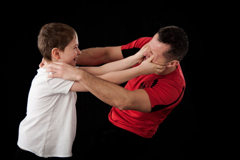 box, waist up, wing tsun, red, self-defense, krav maga, karate, ving tsun, guys, young adult, teaching, sport, adult, ludwigshafen, children, exercise