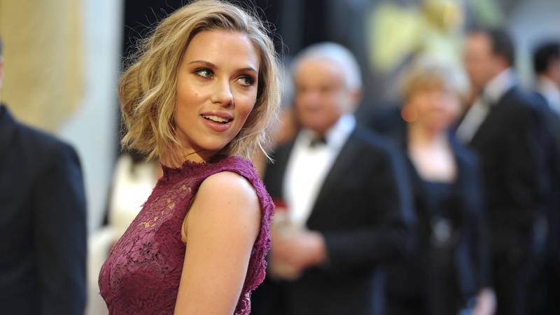 scarlet, lips, Scarlett Johansson, Most Popular Celebs in 2015, johansson, portrait, 2K, Actress, blonde