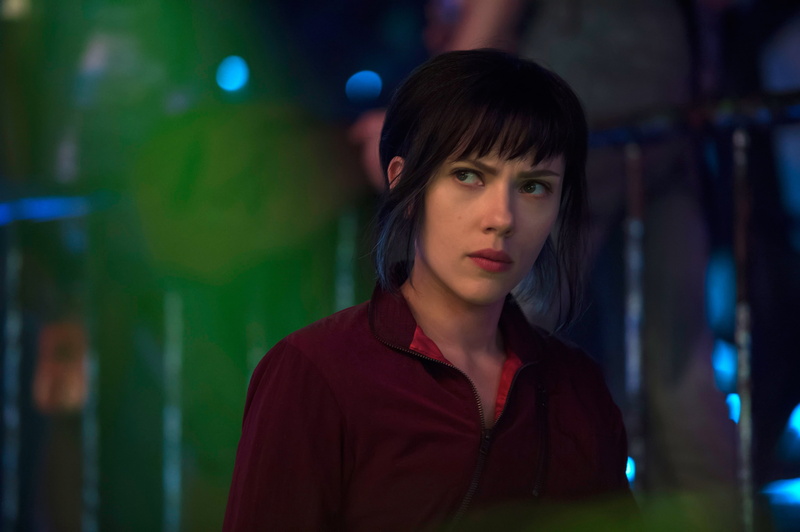 focus on foreground, hair, Scarlett Johansson, looking at camera, brown hair, beauty, hairstyle, young adult, front view, nightlife, Ghost in the Shell