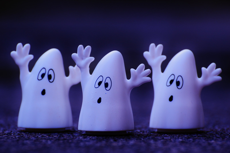 communication, toys, three, negative emotion, figure, sweet, white color, ghosts, business, cute, emotion, funny, in a row, purple, ghost, two objects
