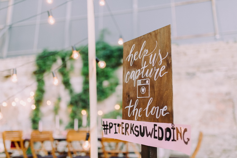 decor, lightbulbs, wooden, outdoors, signboard, white, words, no people, lights, near, furnitures, sign, guidance, signalise, wood, wall, city, message
