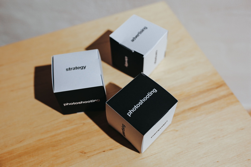 words, table, 5K, little, strategy, advertising, communication, box, brown, still life, cardboard, western script, capital letter, neat, business, focus on foreground