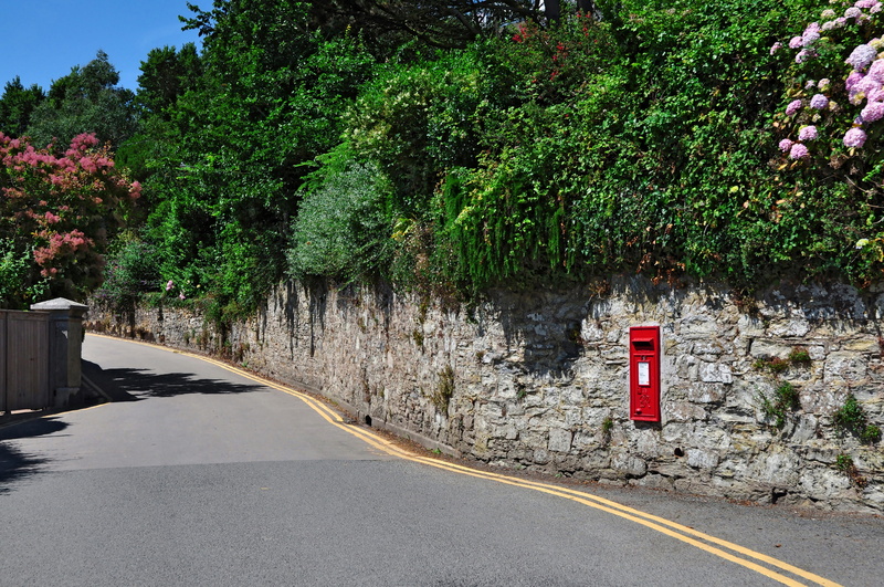 day, typical, red, horizontal, no people, great britain, box, road, city, traditional, victorian, sign, sunny, post, plants, direction, remote, mailbox