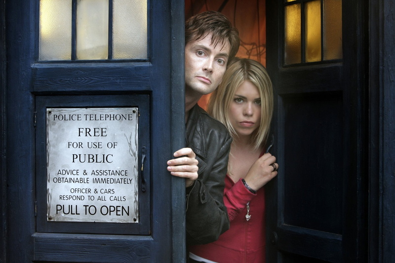 teenager, still, show, tv, TV Show, 1080P, young adult, young women, real people, screenshot, architecture, portrait, women, Doctor Who, entrance, looking at camera