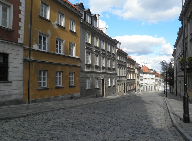 house, warsaw, the way forward, city, direction, apartment, no people, sky, stare miasto, window, 4K, architecture, cobblestone, transportation, residential district