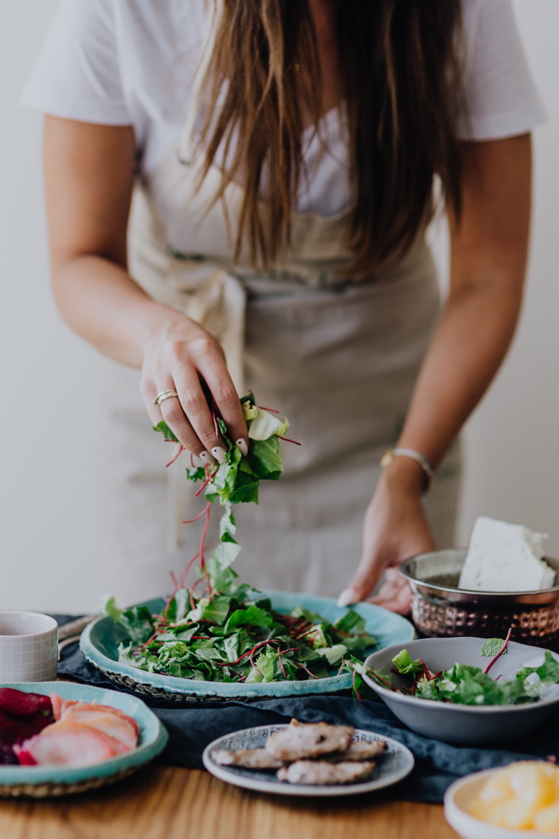 front view, plate, yummy, preparing, 4K, one person, adult, women, midsection, lifestyles, bowl, healthy, real people, indoors, vegetables, vegetable