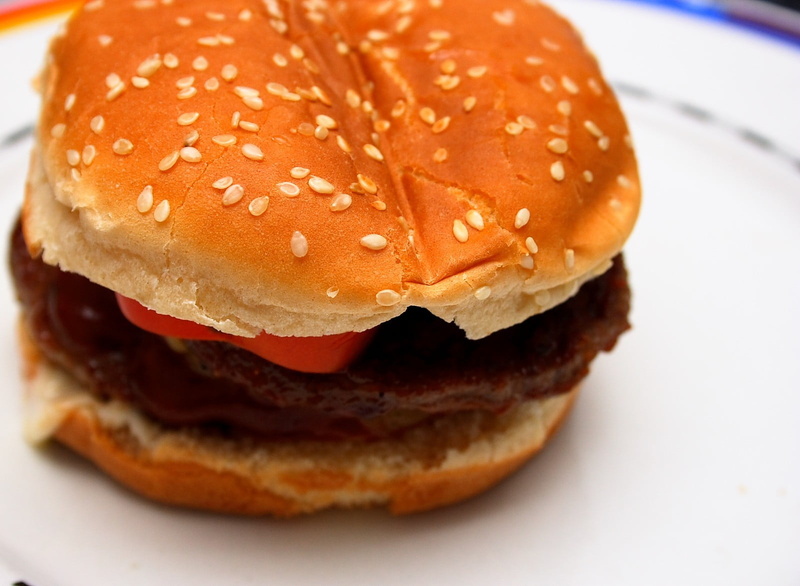 cheeseburger, seed, meal, indoors, food and drink, fast food, unhealthy eating, temptation, bun, still life, 720P, burger, hamburger, snack, indulgence