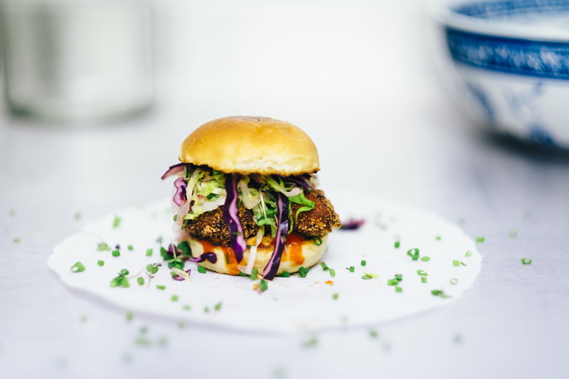 vegetarian food, burger, indulgence, plastic, 4K, sheet, fast food, humberger, food and drink, white, snack, hamburger, vegetable, temptation, fried chicken