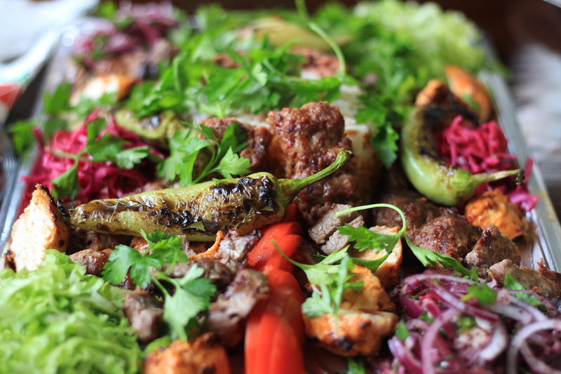 lamb skewer, turkish, freshness, close up, barbecue, ready-to-eat, fresh, grilled, lettuce, pepperoni, dinner, meat, 5K, indoors, selective focus, food and drink