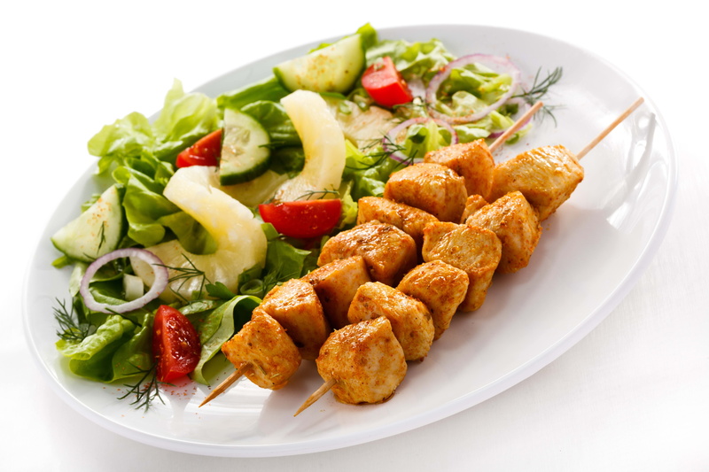 no people, meal, lettuce, chicken Meat, white, white background, cooked, lunch, fried, serving size, tomato, ceramic, meat, wellbeing, fruit, plate, barbecue