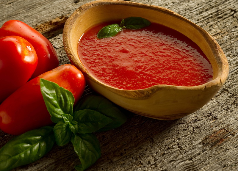 vegetable, bowl, soup, sauce, freshness, backgrounds, pepper - Vegetable, spice, fruit, tomato, tomatoes, high angle view, pepper, wellbeing, no People