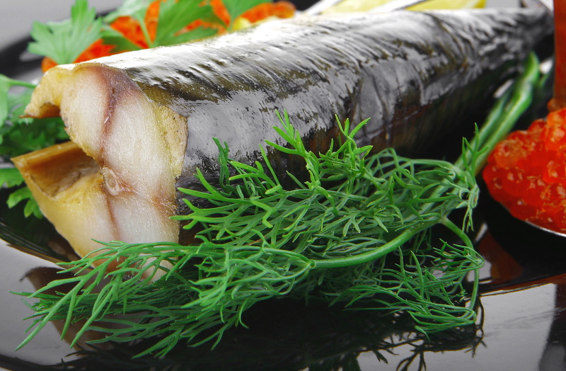 spice, focus on foreground, plant part, lettuce, plate, close-up, appetizer, dinner, backgrounds, mackerel, no people, dill, dish, food and drink, tomato