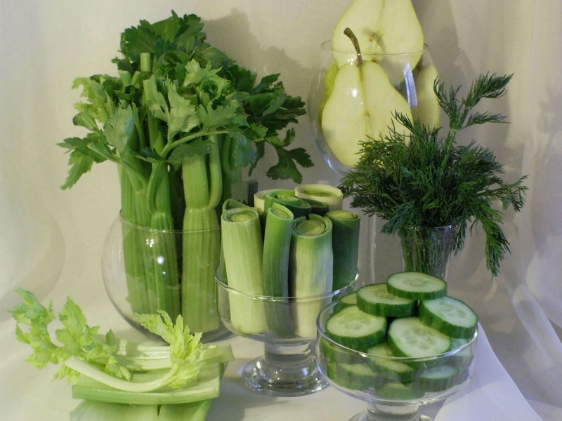 cucumber, close-up, studio shot, dinner, food And Drink, healthy Lifestyle, spinach, drinking glass, wood - Material, ingredient, salad, vegetarian Food