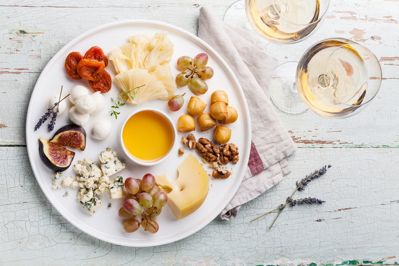 common, nuts, fig, food, wine, stemware, photo, plate, dried, fruit, cheese, grapes, 5K, honey