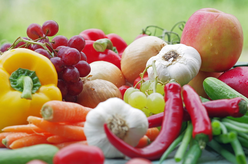 tomato, vegetables, Apple, bow, grapes, fruit, food, garlic, pepper, 1080P, macro