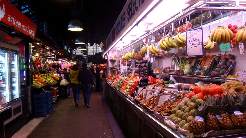 store, fruit, for sale, business, barcelona, retail display, retail, eggplants, large group of objects, women, incidental people, food and drink, pineapples