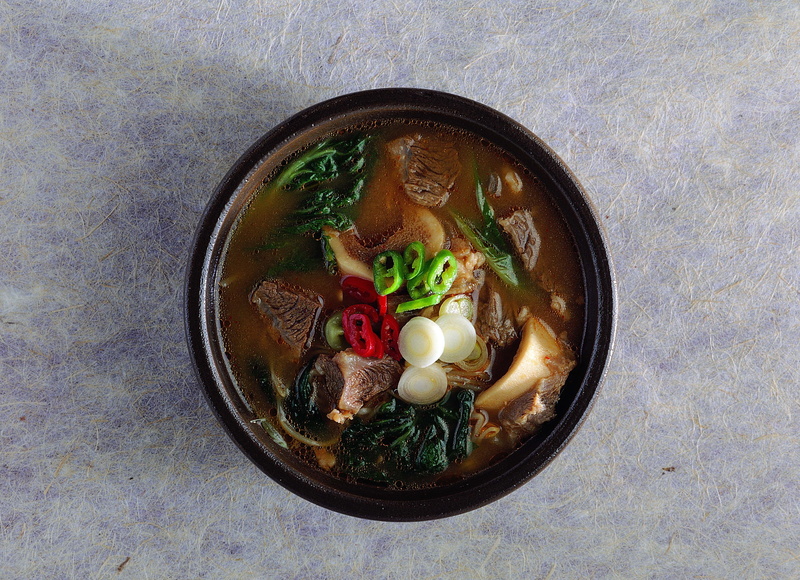 high angle view, stew, asian food, thailand, vegetable, no people, still life, beef, noodles, crockery, table, meal, directly above, heat - Temperature