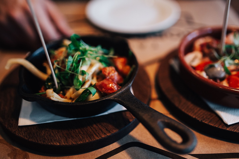 crockery, tapas, no people, ready-to-eat, food and drink, close-up, eating utensil, classic, plate, stew, spanish, healthy eating, vegetable, bowl, kitchen utensil