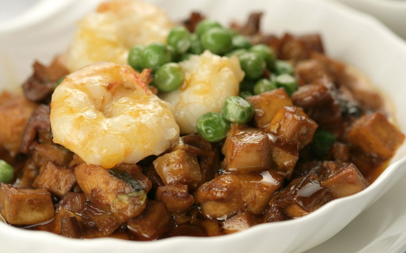 bowl, red meat, stew, garnish, beans, ready-to-eat, serving size, focus on foreground, dinner, beef, meal, serving dish, 1080P, crockery, freshness, sauce