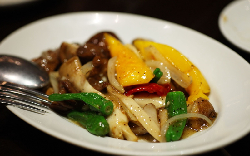 indulgence, crockery, italian food, kitchen utensil, close-up, serving size, temptation, food and drink, ready-to-eat, freshness, fork, vegetable, table