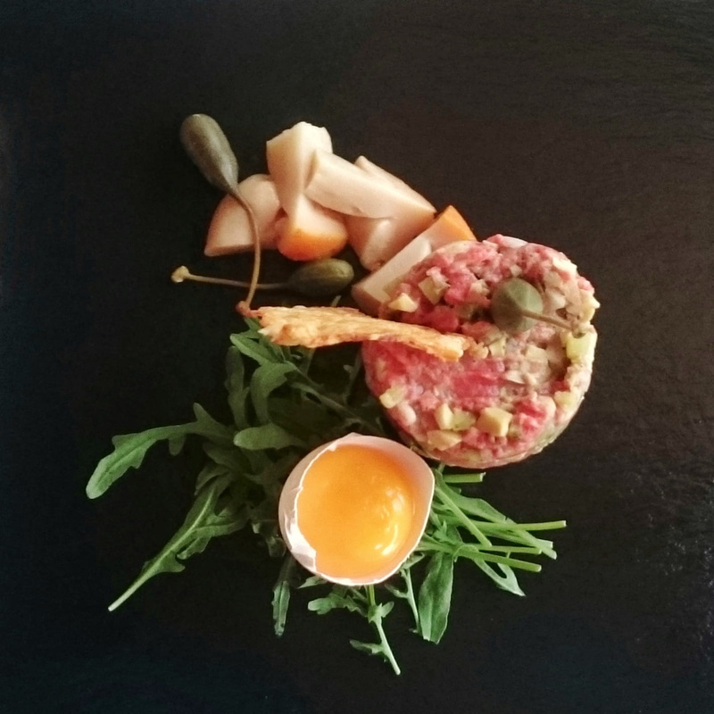 food, vegetable, fried, egg yolk, ready-to-eat, black background, meal, close-up, food and drink, wellbeing, 720P, egg, no people, healthy eating, tartare