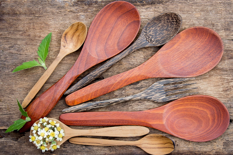 food, ladle, lot, tableware, lifestyle, spoon, kitchenware, hardwood, handmade, wood - material, directly above, surface, 2K, fresh, flowering plant, herb