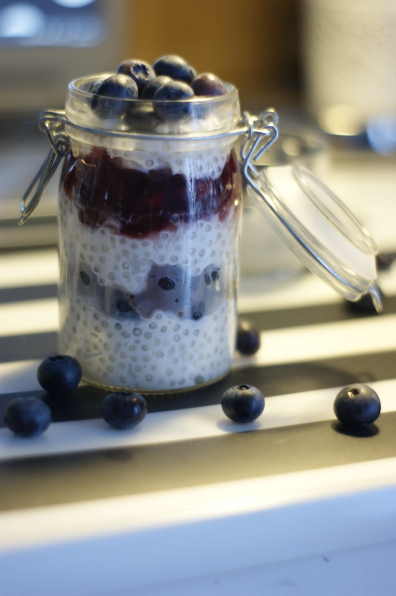 freshness, indoors, blackberry, nutrition, healthy foods, close-up, focus on foreground, eco, food, bio, wellbeing, life, still life, kitchen utensil, eating utensil