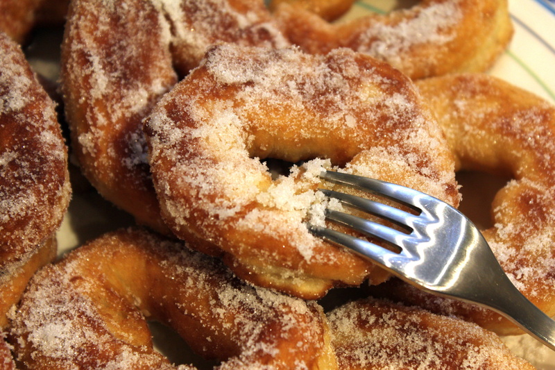 baked, serving size, tasty, doughnuts, sugar, delicious, book cover, calories, recipe, ready-to-eat, food, indulgence, fork, sweet, snack, 5K, unhealthy