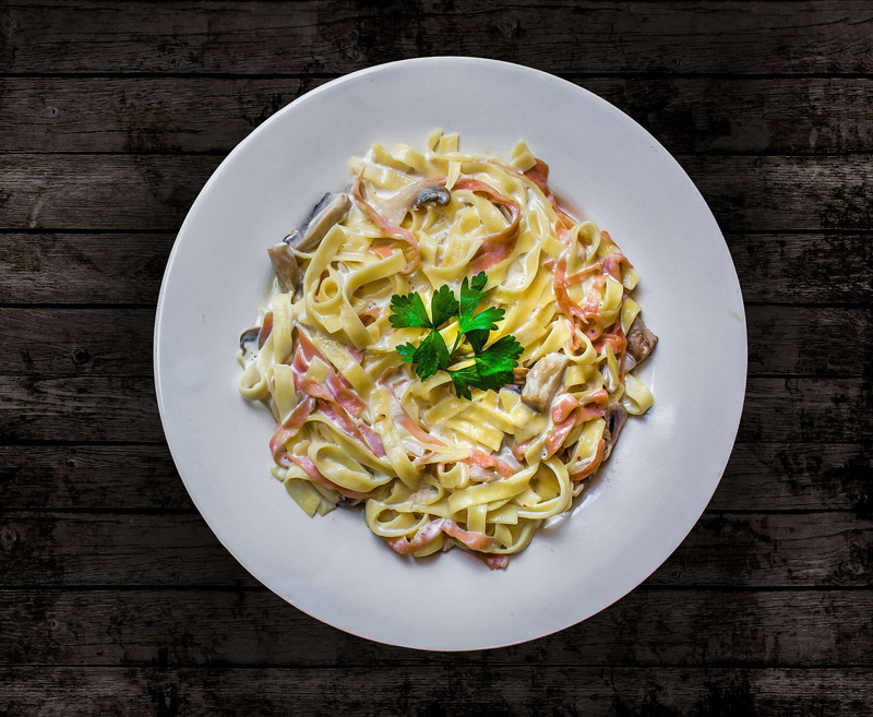 ready-to-eat, vegetable, high angle view, directly above, wood - material, top view, ham, garnish, kitchen utensil, studio shot, carbonara, pine nut, herb