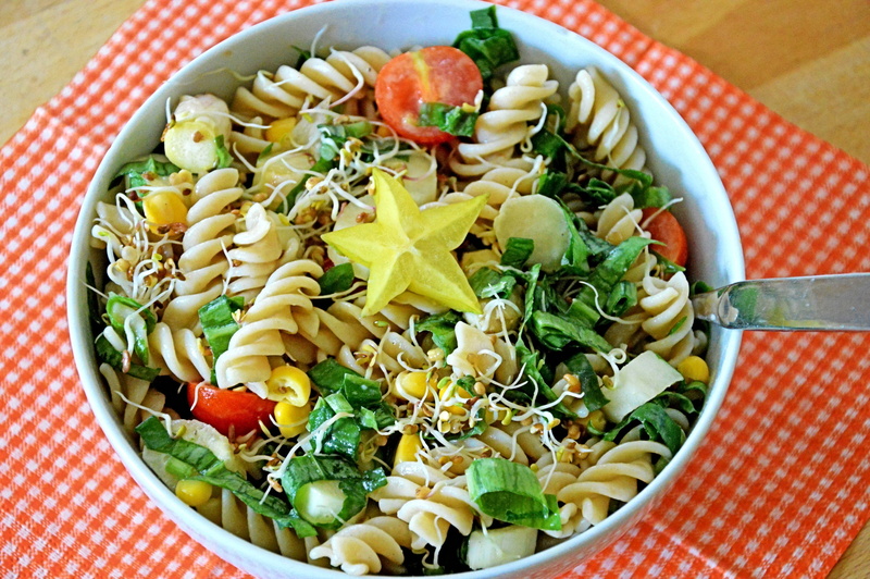 pasta, nutrition, lunch, vegetarian Food, dinner, pasta salad, delicious, healthy, tasty, vegetable, star fruit, meatless, vegetarian, crockery, gourmet