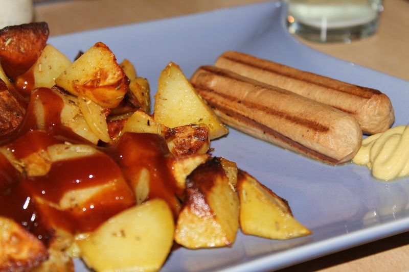 close-up, plate, unhealthy eating, nutrition, potato wedges, food and drink, meatless, snack, food, enjoy, 4K, freshness, tofu, vegan, eat, ketchup, lunch