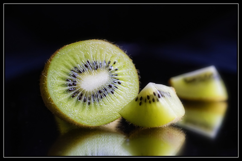 green color, nutrition, kiwi - fruit, of course, farmers local market, meatless, tropical fruit, black background, kiwi, food and drink, healthy, healthy eating